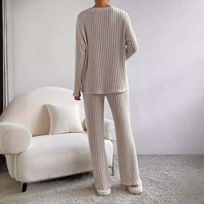 Cross-border two-piece suit for women 2025 autumn new style fashion casual straight pants temperament loose V-neck pit striped knitted suit