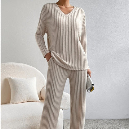 Cross-border two-piece suit for women 2025 autumn new style fashion casual straight pants temperament loose V-neck pit striped knitted suit