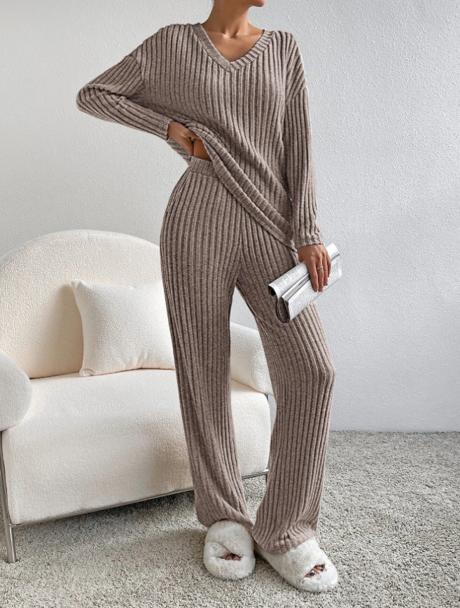 Cross-border two-piece suit for women 2025 autumn new style fashion casual straight pants temperament loose V-neck pit striped knitted suit