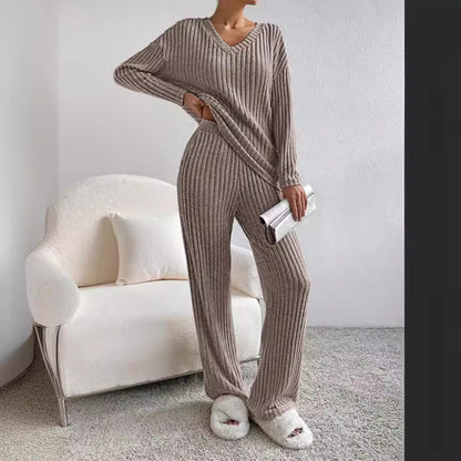 Cross-border two-piece suit for women 2025 autumn new style fashion casual straight pants temperament loose V-neck pit striped knitted suit